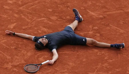Як Звєрєв дотиснув Коболлі: 6-1 4-6 6-4 6-7(5-7) 6-1?