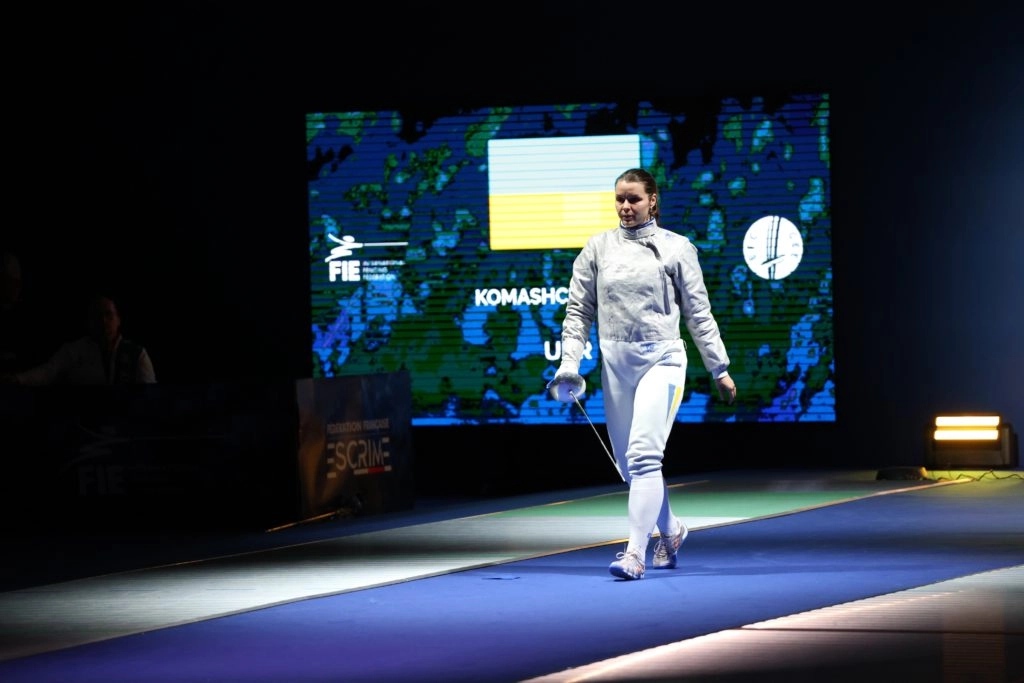 Аліна Комащук на чемпіонаті Європи 2026 у Антоні, виборює бронзову медаль у фехтуванні на шаблях