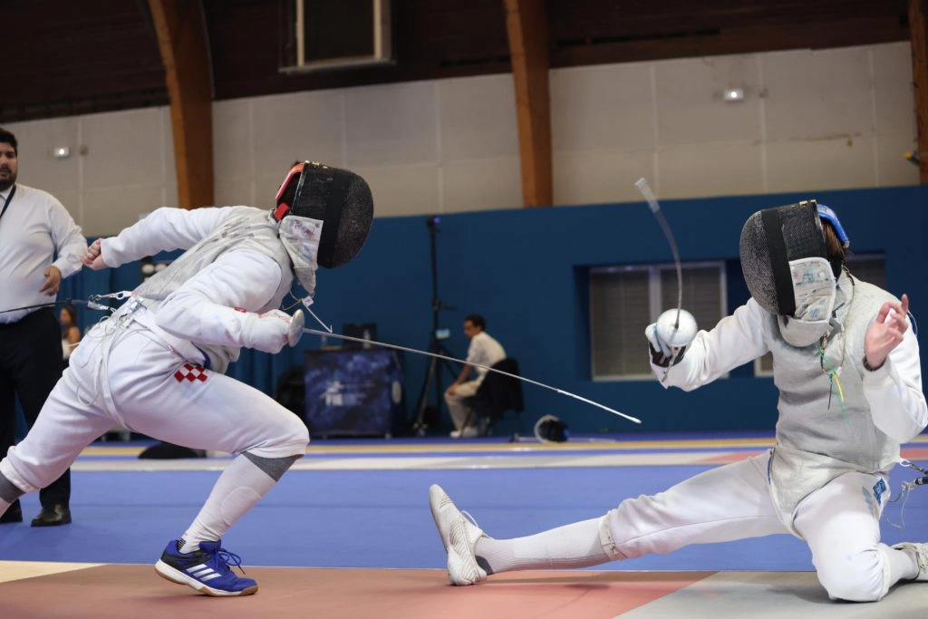 Українські шпажистки борються за бронзу на чемпіонаті Європи 2026 у Антоні, Франція