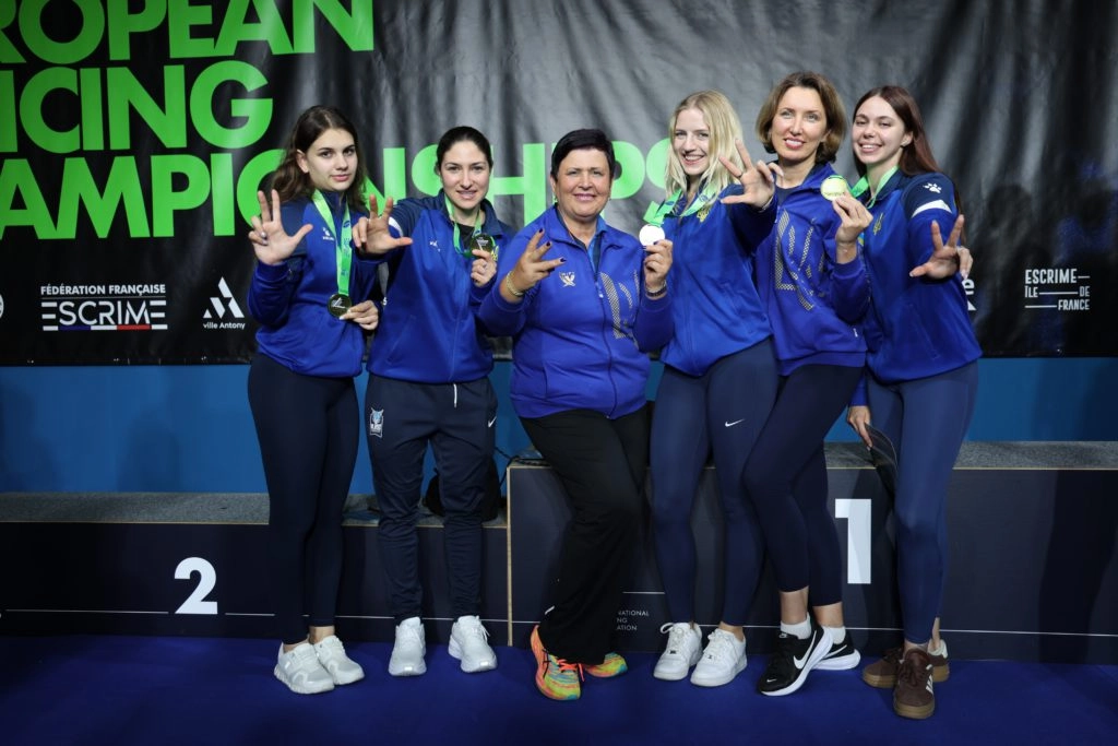 Рапіристки України святкують бронзу на чемпіонаті Європи 2023 у французькому Антоні