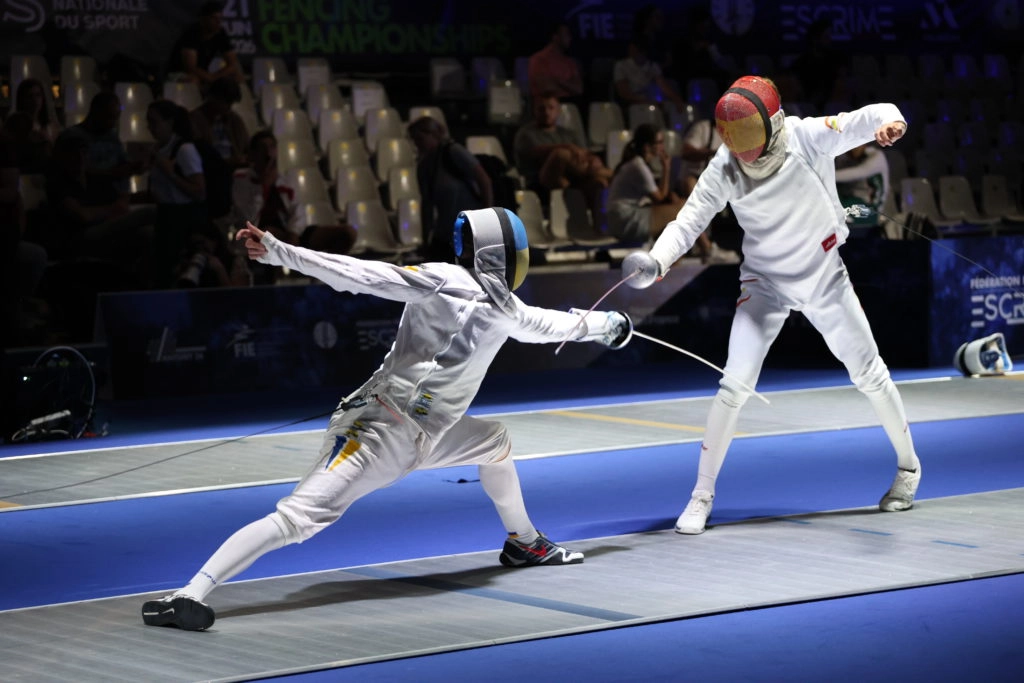 Євген Макієнко та Нікіта Кошман на чемпіонаті Європи з фехтування в Антоні, Франція