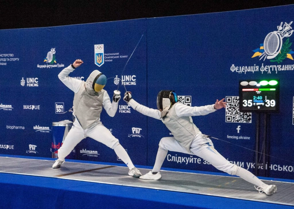 Фехтувальний поєдинок на чемпіонаті України, Київ, Олімпійський коледж ім. І.Піддубного