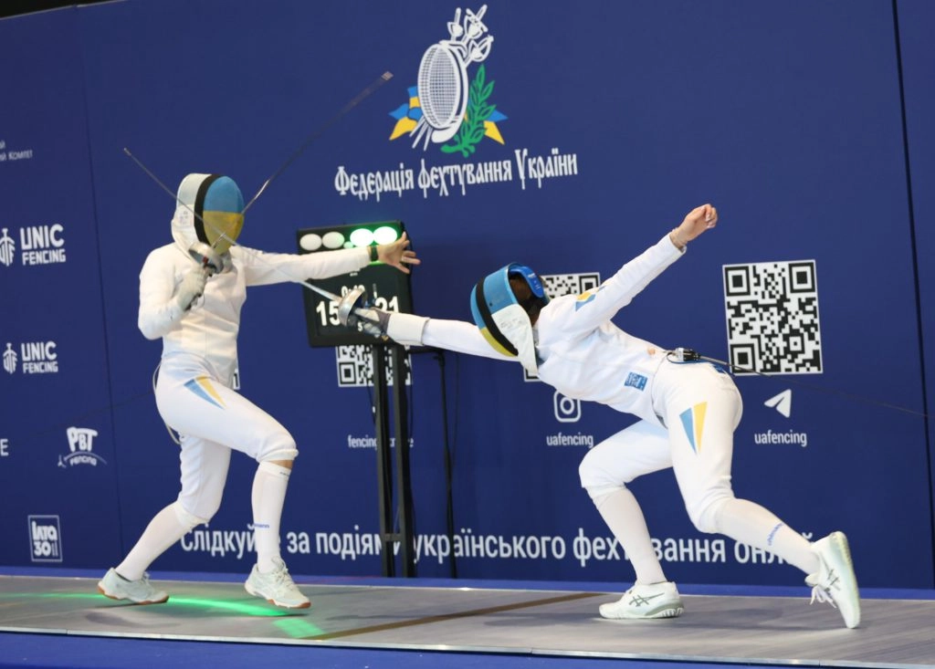 Шпажистки Львова на чемпіонаті України з фехтування в Олімпійському коледжі Києва