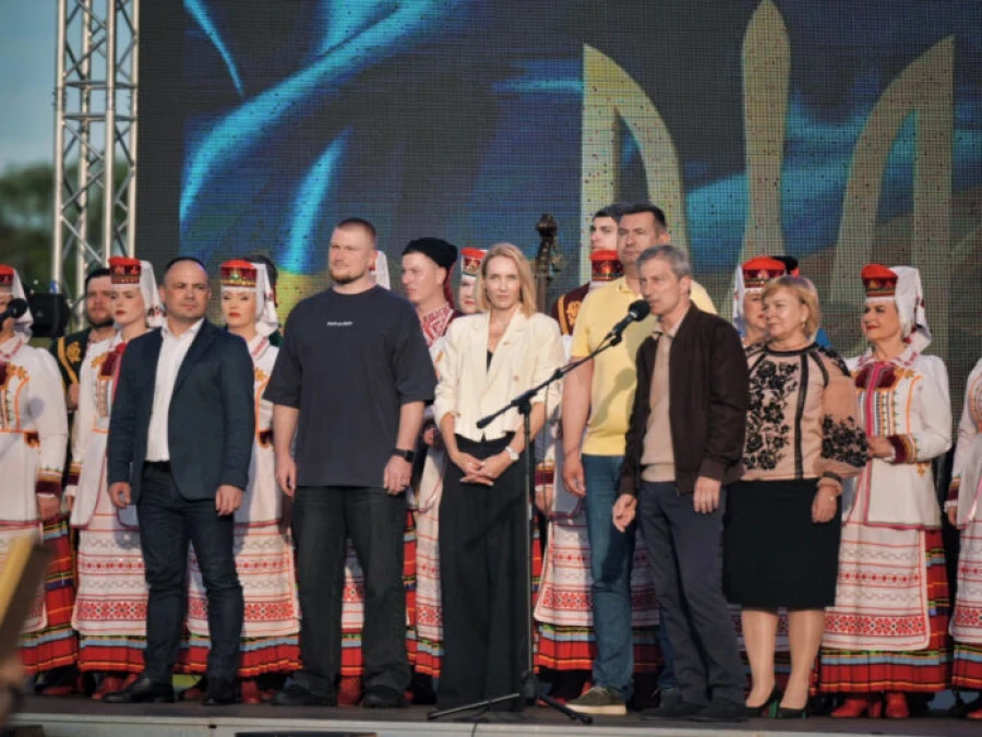 Хто відкрив фінальний етап «Пліч-о-пліч» у Ковелі – і що пролунало зі сцени