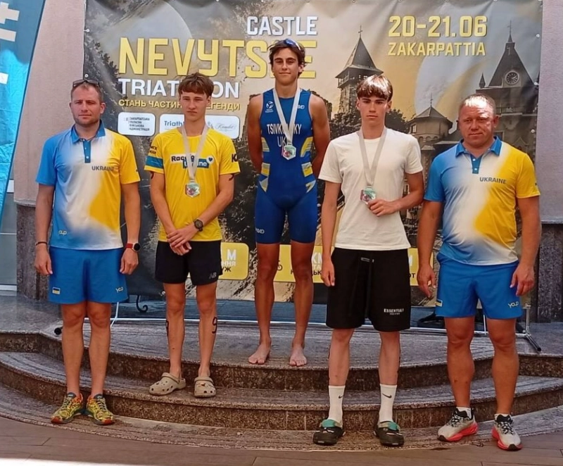 Переможці Чемпіонату України з триатлону в Кам’яниці на спринтерській дистанції серед юніорів