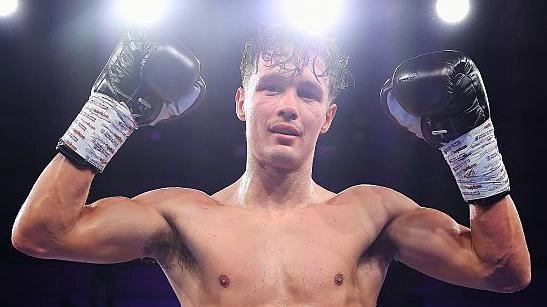 Гаран Крофт святкує перемогу на дебютному бою Matchroom у Манчестері, червень 2026