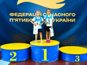 Варламова Марія та Константінова Ксенія з Києва на п'єдесталі Чемпіонату України з п’ятиборства U9