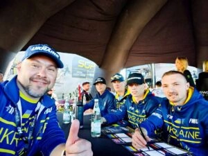 Члени Федерації мотоциклетного спорту України на святкуванні Дня народження Сергія Головні