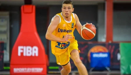 Україна U-18 проти Чехії: де дивитись і хто в заявці на старт Євро?