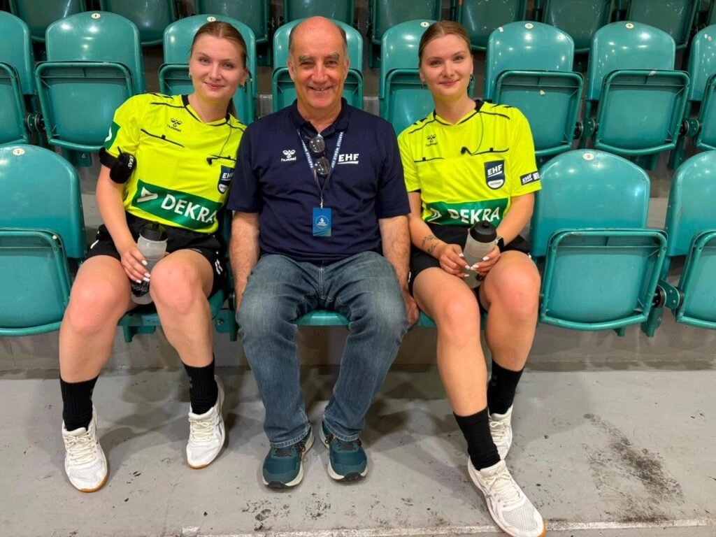 Єлизавета та Вікторія Коваль на Partille World Cup 2026 в Гетеборгу з представником EHF